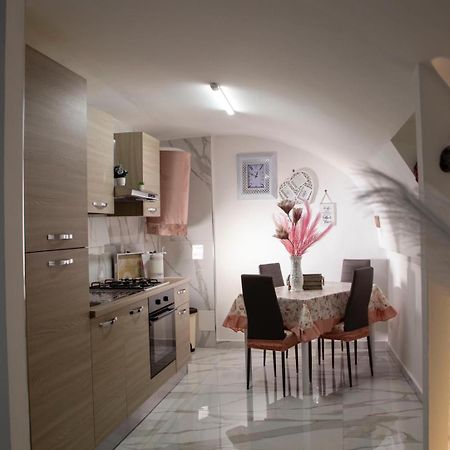 Tiluri Apartment Napoli Exterior foto