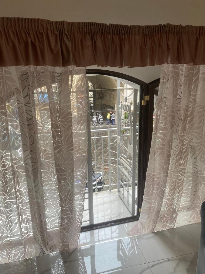 Tiluri Apartment Napoli Exterior foto