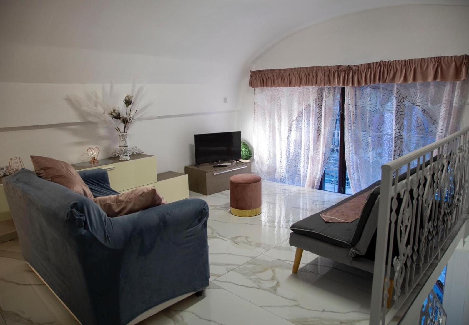 Tiluri Apartment Napoli Exterior foto